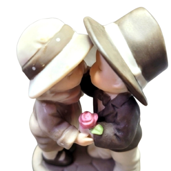 •𝘼 𝙍𝙊𝙎𝙀 𝙁𝙊𝙍 𝘼 𝙆𝙄𝙎𝙎💋•  •𝙃𝙊𝙒 𝘾𝘼𝙉 𝙄 𝙈𝙄𝙎𝙎...• - Picture 13 of 16